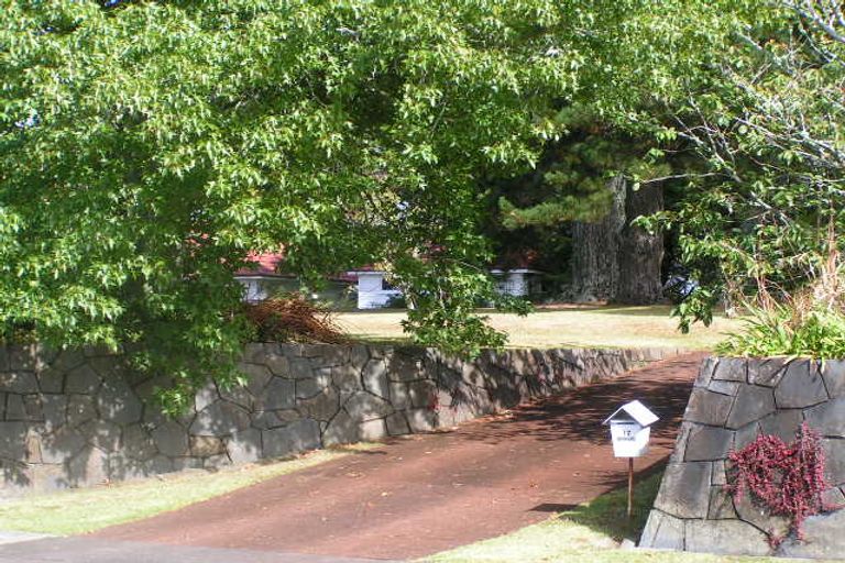 Photo of property in 17 Grenada Avenue, Forrest Hill, Auckland, 0620