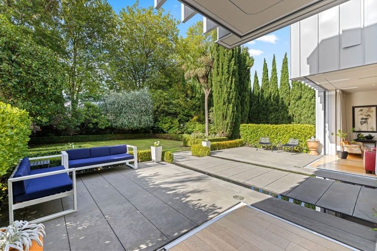 Photo of property in 101 Fendalton Road, Fendalton, Christchurch, 8014