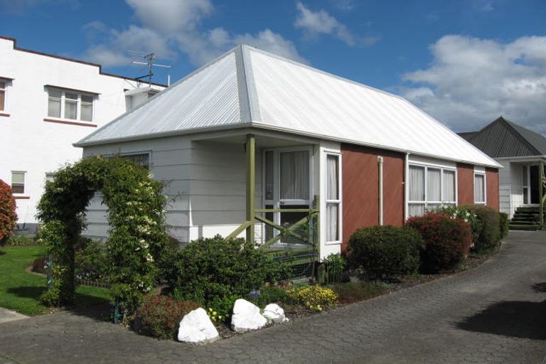 Photo of property in 28 Motueka Street, Nelson South, Nelson, 7010