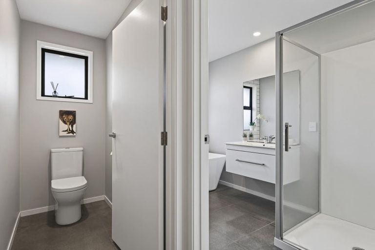 Photo of property in 10 Masters Lane, Waitara, 4320