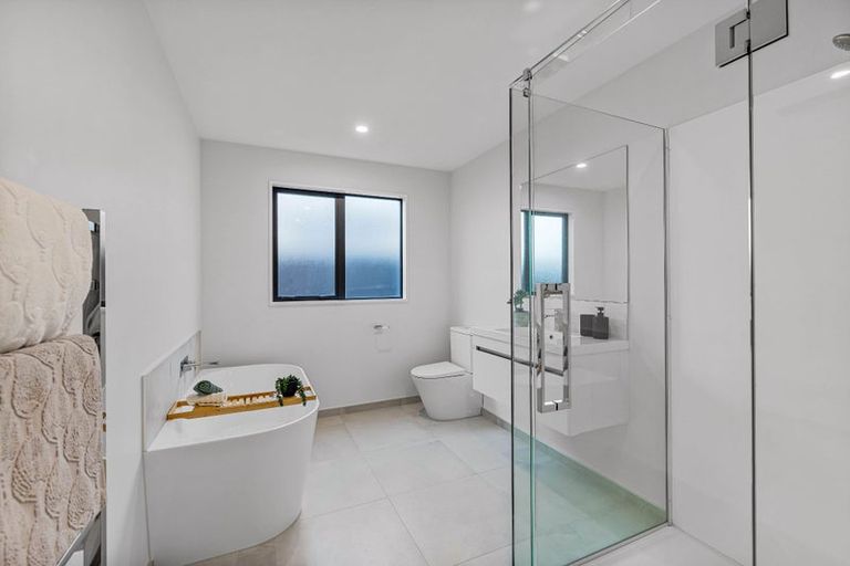 Photo of property in 10a Farquhars Road, Redwood, Christchurch, 8051