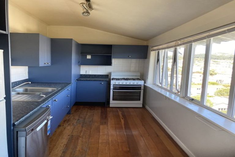 Photo of property in 30 Austin Street, Mount Victoria, Wellington, 6011