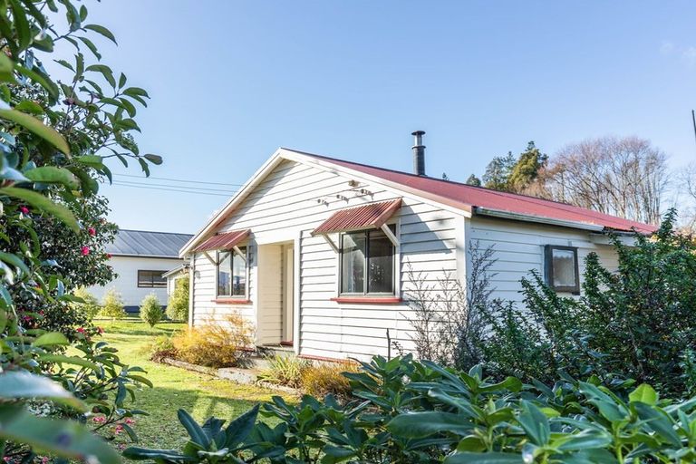 Photo of property in 172 Ikamatua, Ikamatua, Totara Flat, 7871