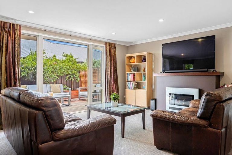 Photo of property in 17 Westpark Drive, Burnside, Christchurch, 8053