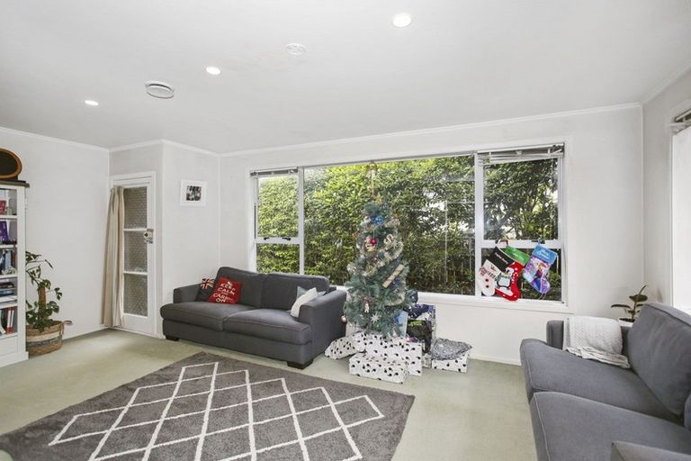Photo of property in 132 Coxhead Road, Wattle Downs, Auckland, 2103