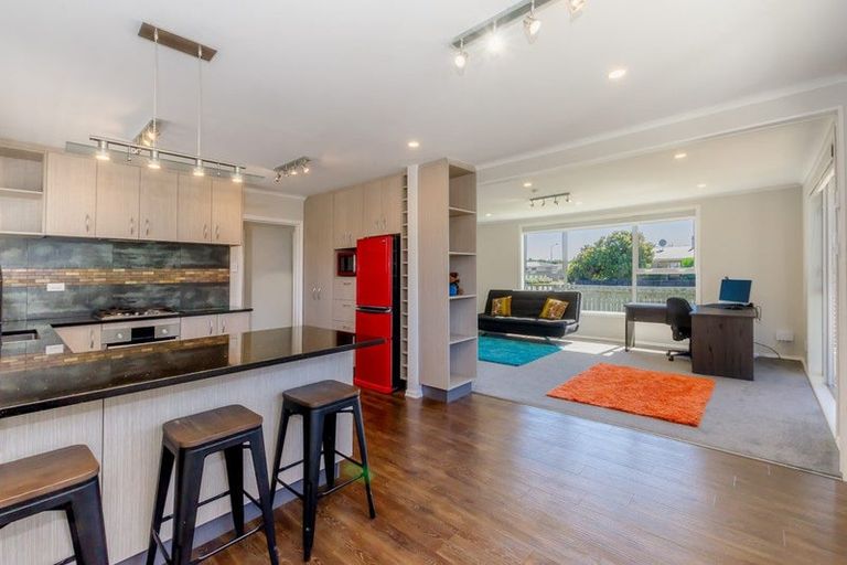 Photo of property in 1 Anikia Court, Paraparaumu, 5032