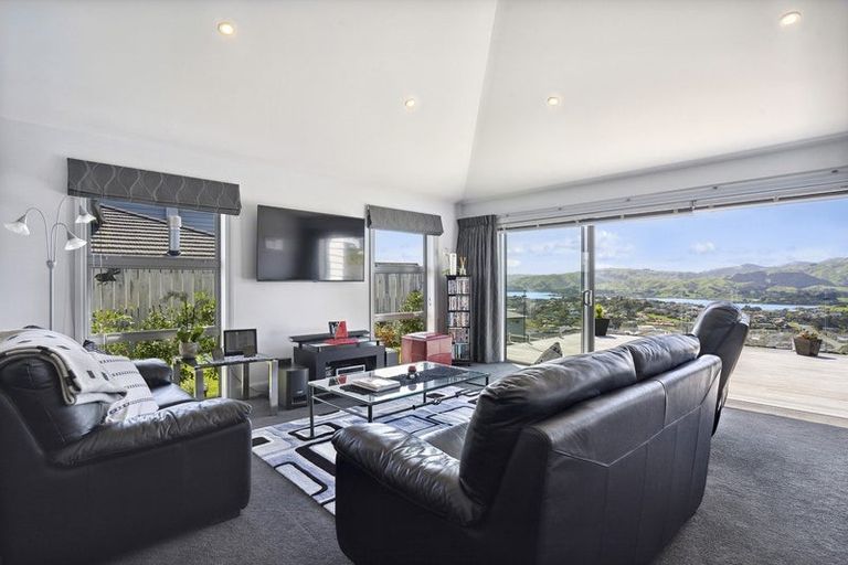 Photo of property in 71 Endeavour Drive, Whitby, Porirua, 5024