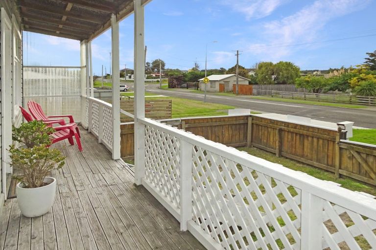Photo of property in 46 Pratt Avenue, Foxton Beach, Foxton, 4815
