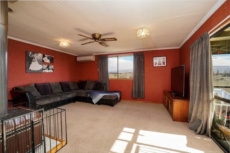 Photo of property in 2 Clutha Street, Alexandra, 9320