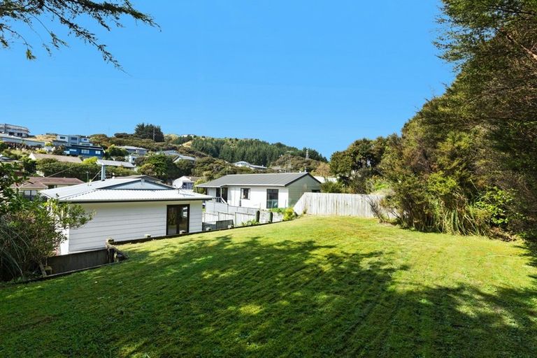 Photo of property in 58 Albatross Close, Whitby, Porirua, 5024