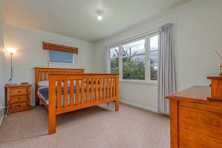 Photo of property in 8 Weber Place, Roslyn, Palmerston North, 4414