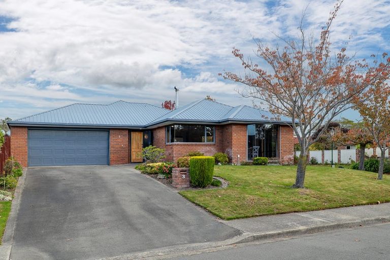 Photo of property in 3 Carmana Gardens, Rangiora, 7400