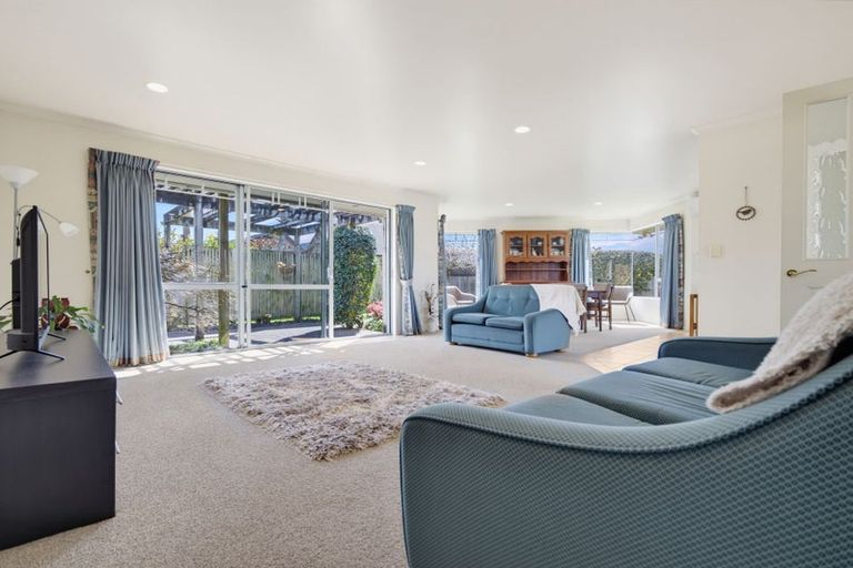 Photo of property in 10 Chatswood Place, Rototuna, Hamilton, 3210