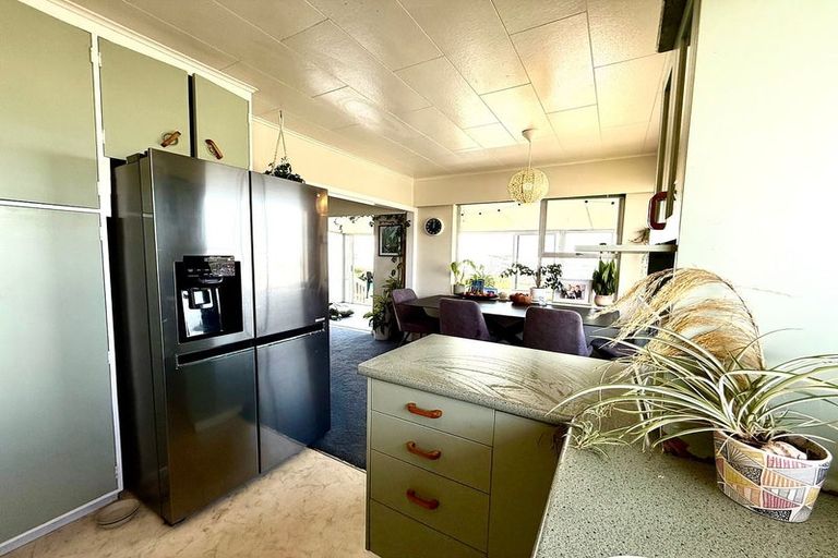 Photo of property in 44 Hume Street, Waitara, 4320