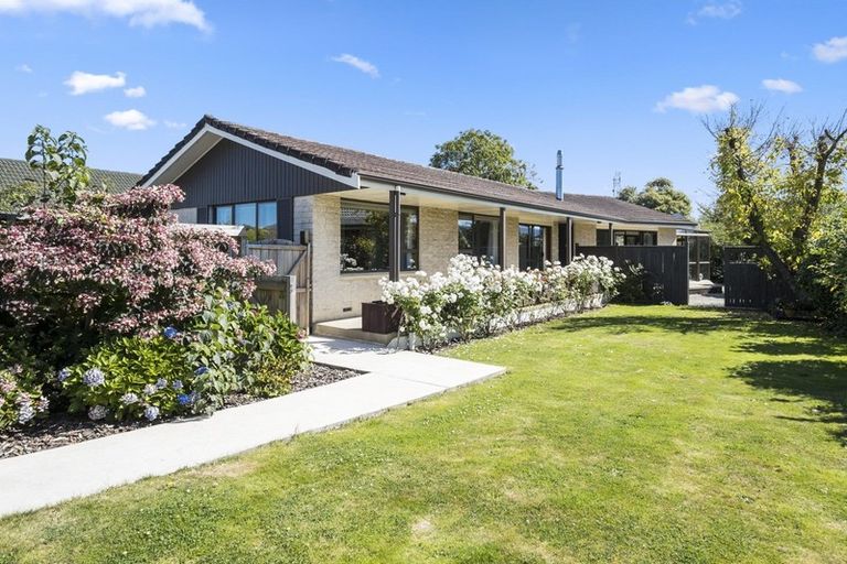 Photo of property in 27 Wickliffe Street, Mosgiel, 9024