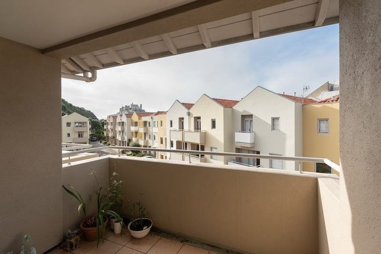 Photo of property in Marrakech Cafe, 66/305 Evans Bay Parade, Hataitai, Wellington, 6021