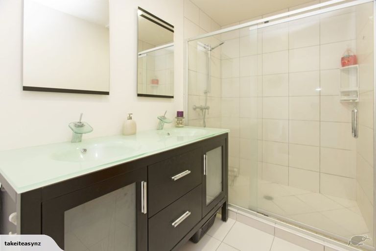 Photo of property in 147 Alec Craig Way, Gulf Harbour, Whangaparaoa, 0930