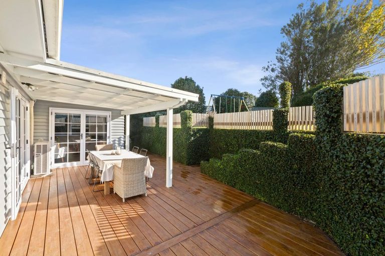 Photo of property in 17a Whakawhiti Street, Marfell, New Plymouth, 4310