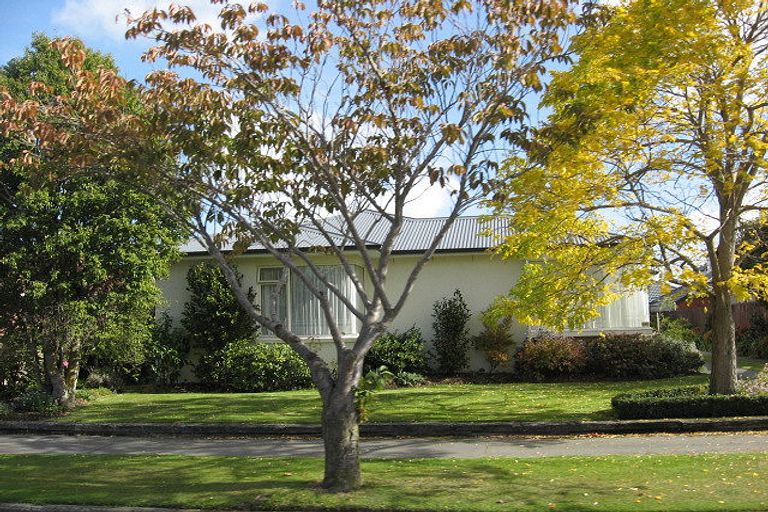 Photo of property in 61 Hounslow Street, Ilam, Christchurch, 8041