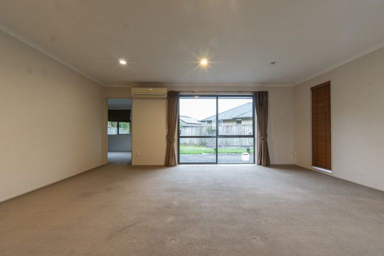 Photo of property in 41 Coleraine Drive, Rototuna, Hamilton, 3210