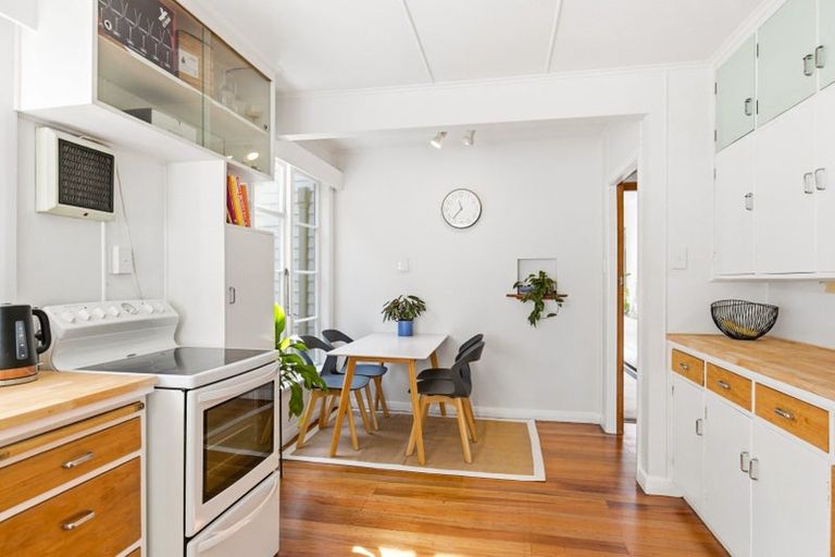 Photo of property in 29 View Road, Houghton Bay, Wellington, 6023