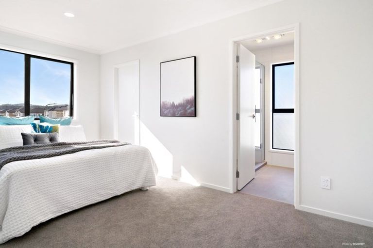 Photo of property in 62 Donegal Park Drive, Flat Bush, Auckland, 2019