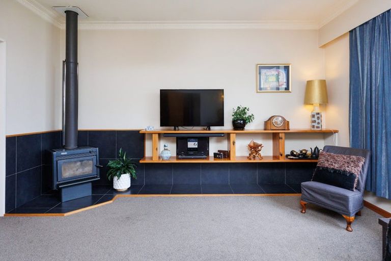 Photo of property in 15 Belgrave Place, Awapuni, Palmerston North, 4412