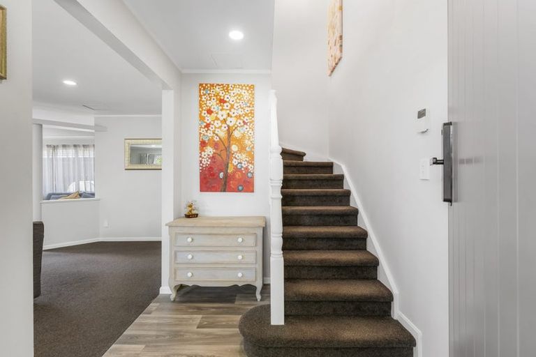 Photo of property in 1/13 Perendale Close, Somerville, Auckland, 2014