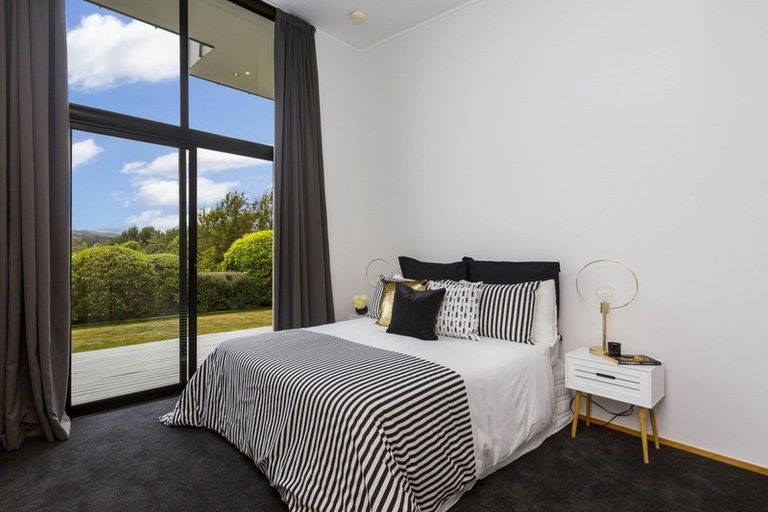 Photo of property in 68 Emerald Hill Drive, Birchville, Upper Hutt, 5018