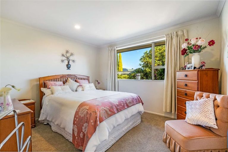 Photo of property in 19 De Castro Drive, Blenheim, 7201