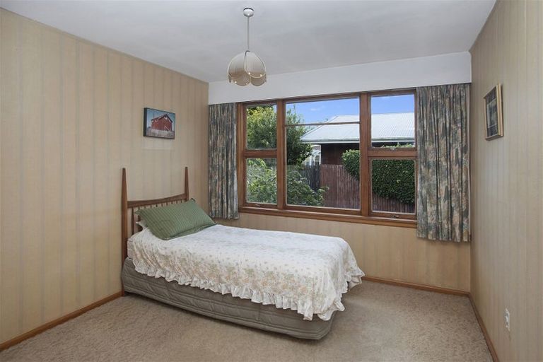 Photo of property in 38 Cutts Road, Russley, Christchurch, 8042