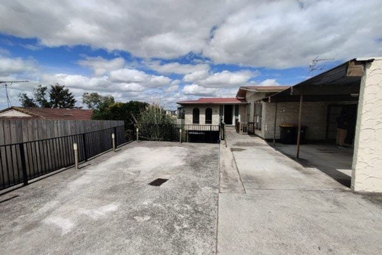 Photo of property in 31 Leaver Place, Weymouth, Auckland, 2103