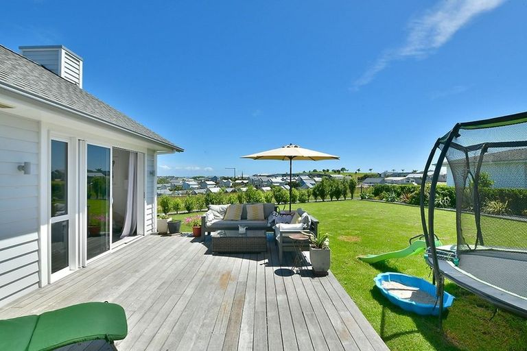 Photo of property in 16 Palm View Terrace, Gulf Harbour, Whangaparaoa, 0930
