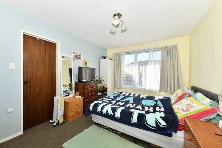 Photo of property in 2/23c Craven Street, Sockburn, Christchurch, 8042