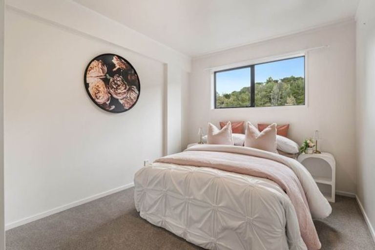 Photo of property in 21 Homewood Place, Chatswood, Auckland, 0626