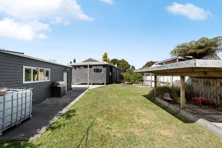 Photo of property in 12 Hibiscus Avenue, Hamilton Lake, Hamilton, 3204