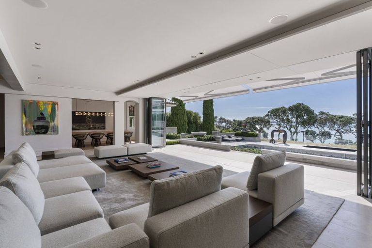 Photo of property in 27 Marine Parade, Herne Bay, Auckland, 1011