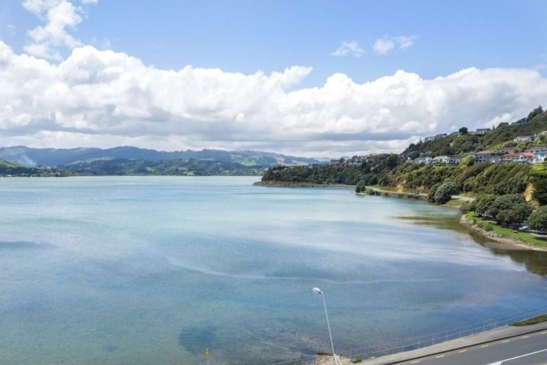 Photo of property in 172 Paremata Road, Paremata, Porirua, 5024