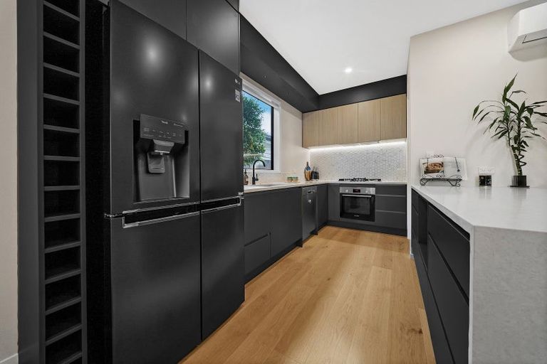 Photo of property in 12 Tarras Road, Kumeu, 0810