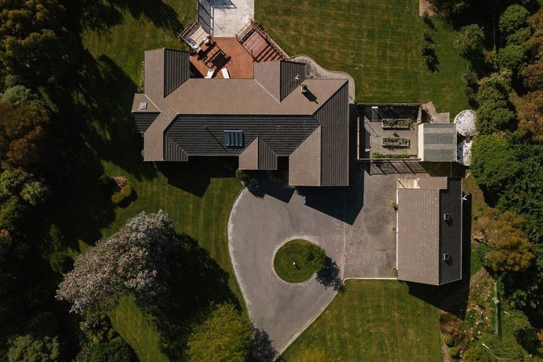 Photo of property in 45 Dobsons Lane, Kelvin Grove, Palmerston North, 4470