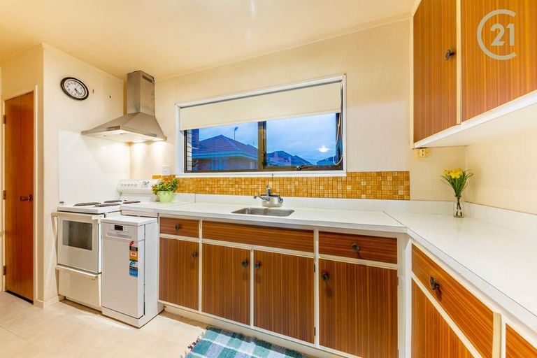 Photo of property in 2/24 Prictor Street, Papakura, 2110