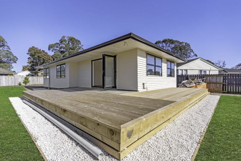 Photo of property in 24 Heyford Close, Mangere, Auckland, 2022