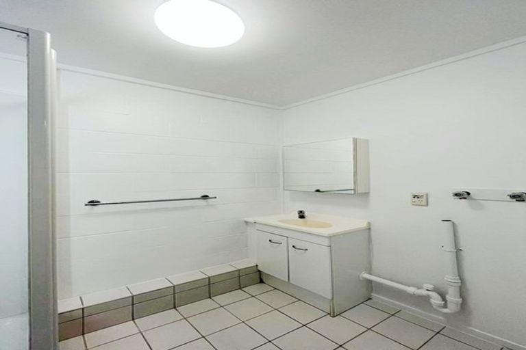 Photo of property in 2/7 Edenvale Park Road, Mount Eden, Auckland, 1024
