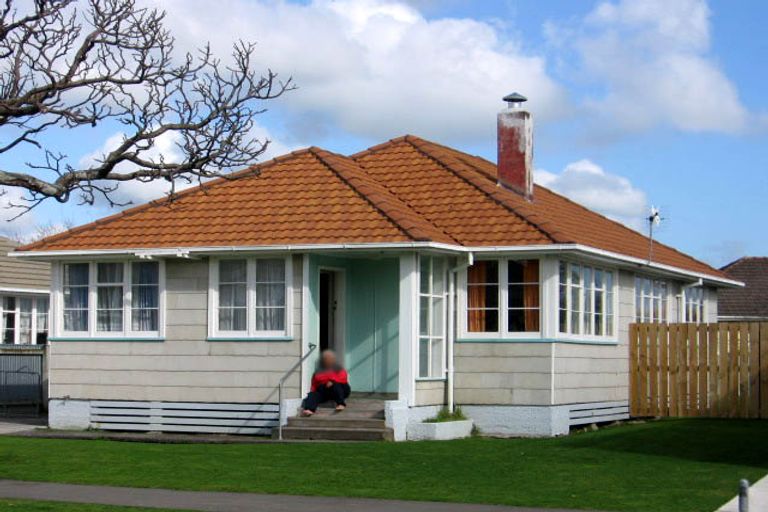 Photo of property in 28 Cardiff Street, Awapuni, Palmerston North, 4412