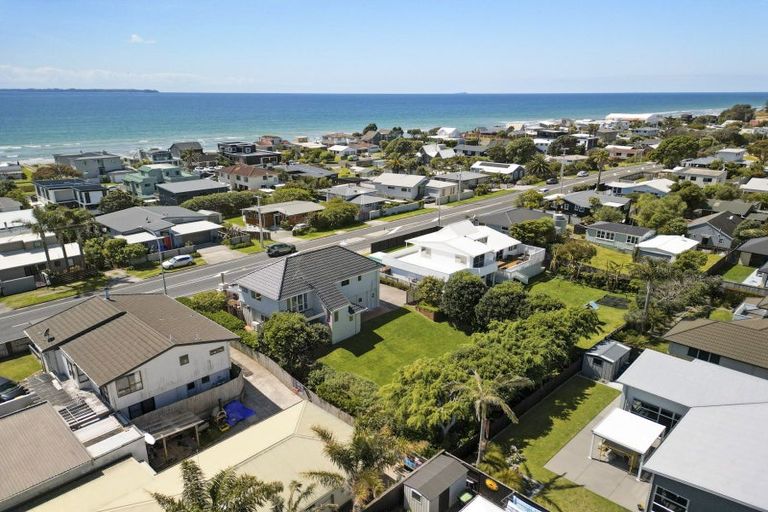 Photo of property in 1134 Papamoa Beach Road, Papamoa Beach, Papamoa, 3118