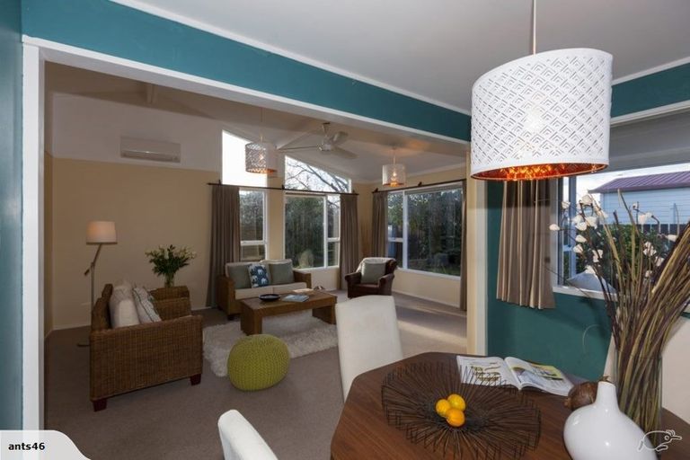 Photo of property in 10b Cypress Grove, Paraparaumu, 5032