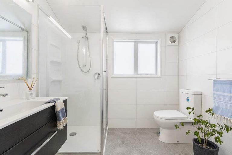 Photo of property in 75 Waitaha Road, Welcome Bay, Tauranga, 3112