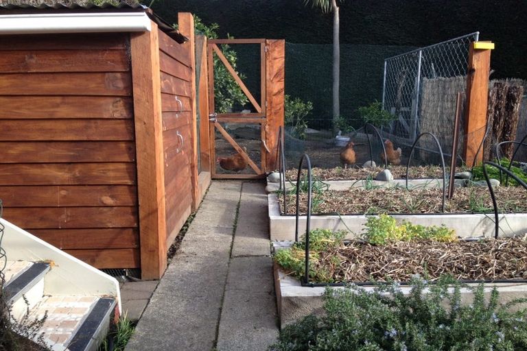 Photo of property in 8 Ocean View Terrace, Sumner, Christchurch, 8081