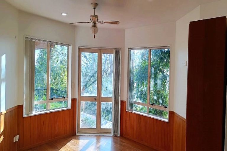 Photo of property in 1/149a Glengarry Road, Glen Eden, Auckland, 0602