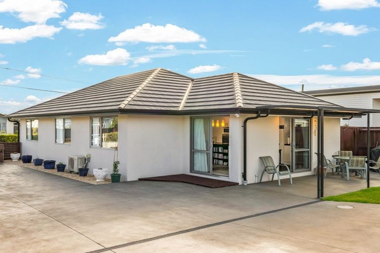 Photo of property in 16 Ottawa Road, Wainoni, Christchurch, 8061